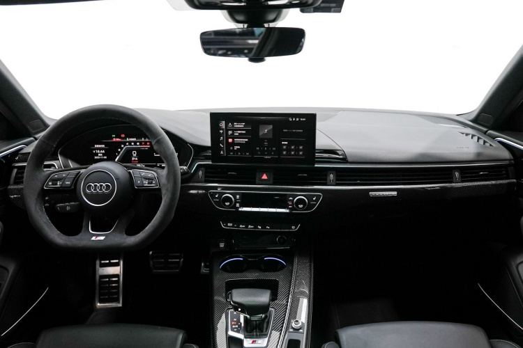 奥迪S4 2024款 S4 Avant 3.0TFSI中控内饰7002