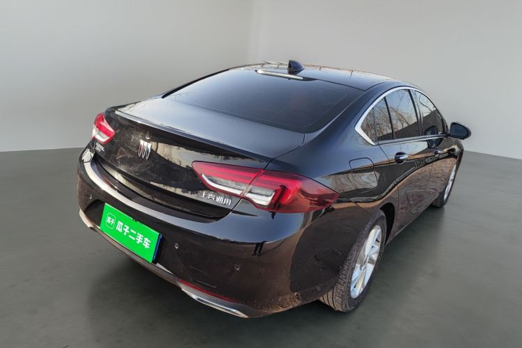 别克 君威 2024款 25T 超享版车身外观7