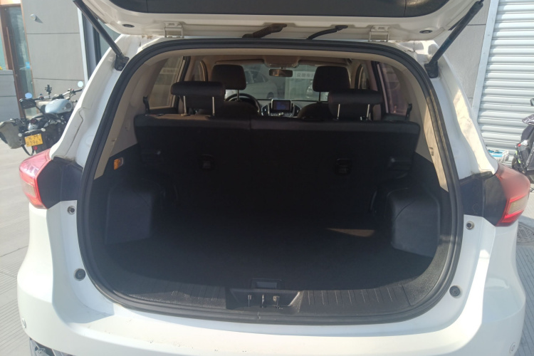 东风风神AX5 2017款 1.4T 手动趣尚型机舱底盘23