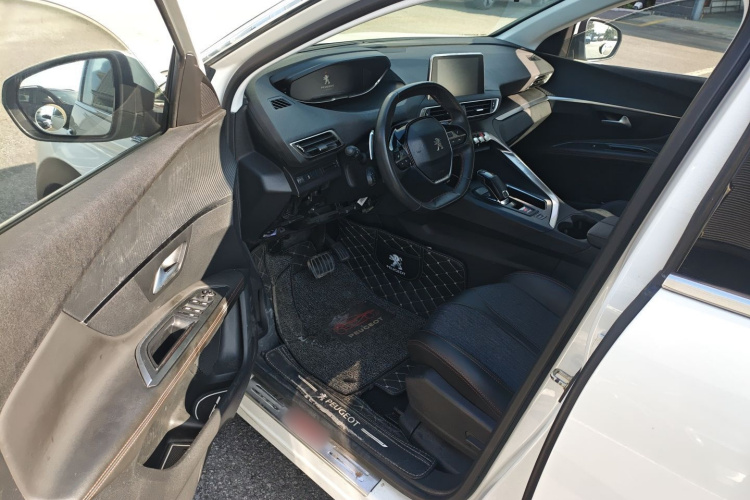 标致4008 2017款 350THP 精英版中控内饰7003