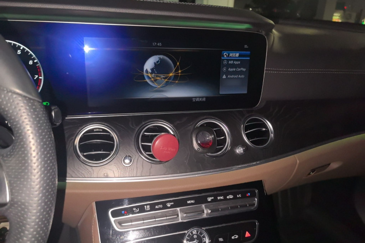 奔驰E级 2017款 E 200 L 运动型 4MATIC局部细节16