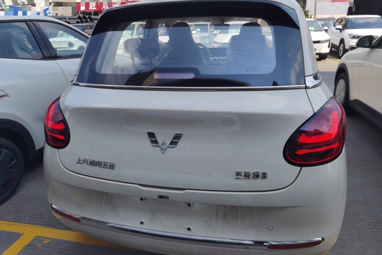 五菱汽车 五菱缤果 2025款 333km 灵犀互联款车身外观6