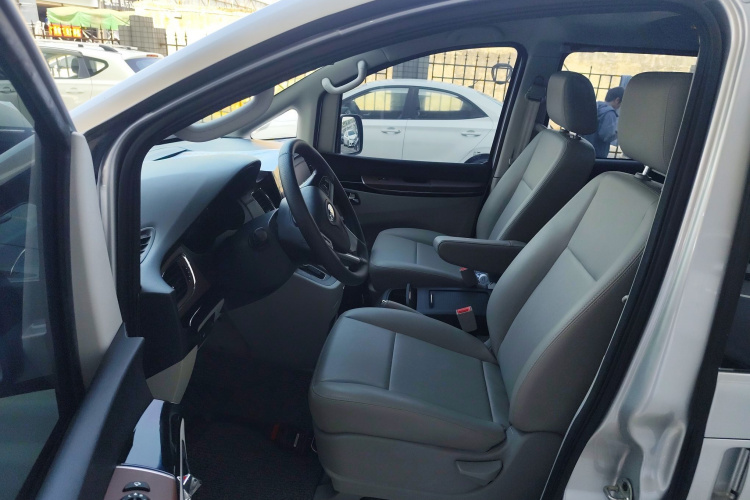 江淮瑞风 瑞风L5 2022款 2.0T 自动商务版局部细节19