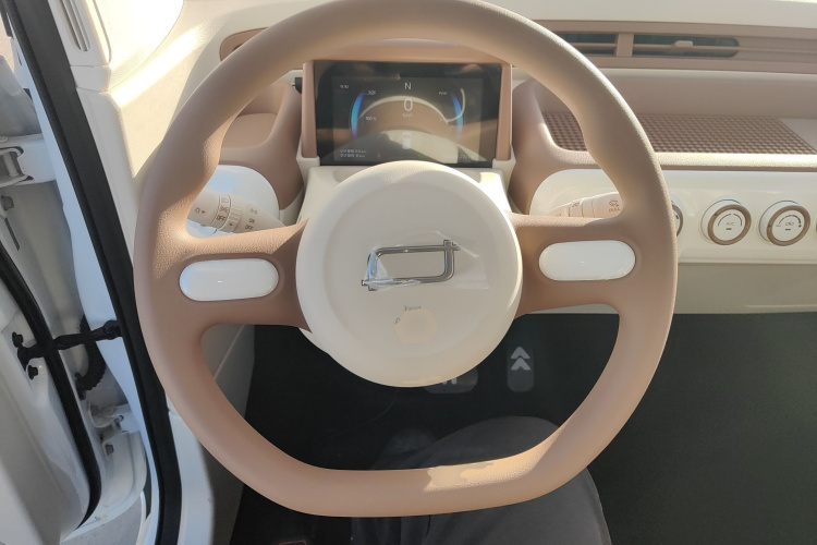 奔腾小马 2026款 222km 萌趣马 Plus中控内饰13