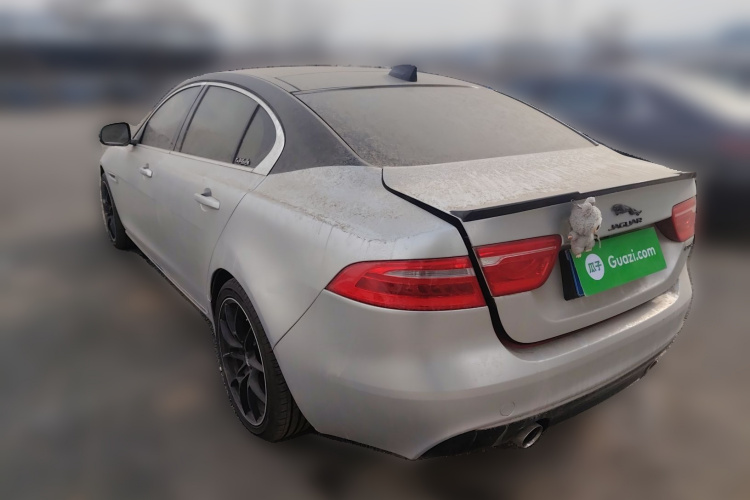 捷豹XEL 2018款 2.0T 200PS 尊享版车身外观5