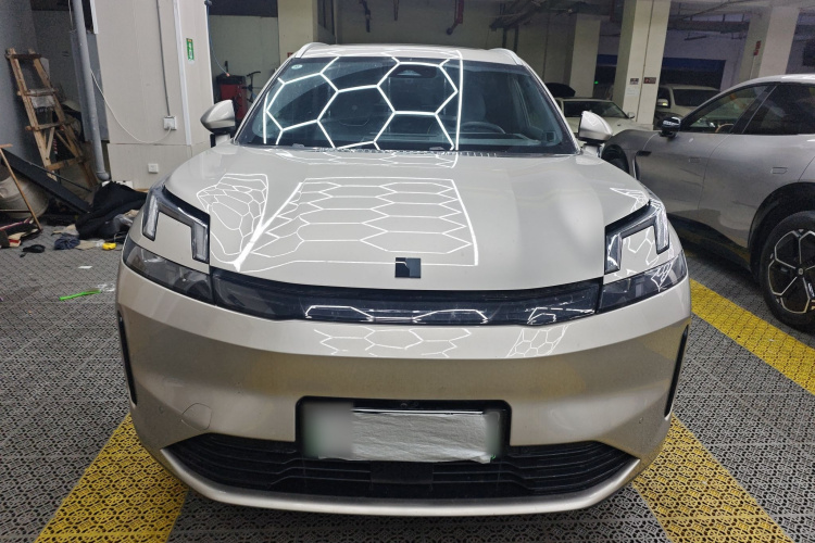 领克08 EM-P 2023款 120km 长续航Halo车身外观6001