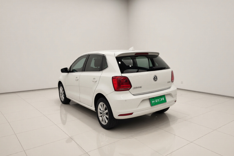 大众 Polo 2014款 1.4L 自动豪华版车身外观5