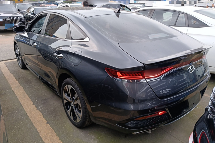 现代 菲斯塔 2021款 280TGDi DLX豪华版车身外观4