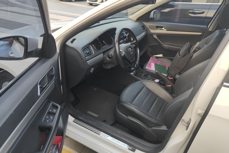 大众 朗行 2017款 230TSI DSG舒适版中控内饰20