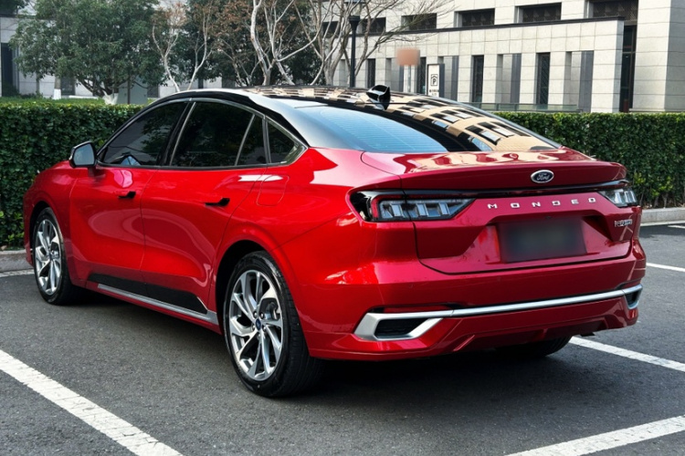 福特 蒙迪欧 2023款 EcoBoost 245 至尊型车身外观6007