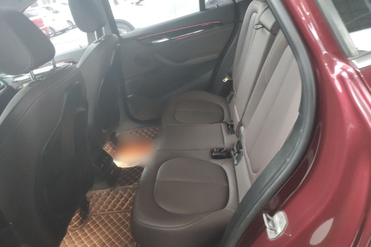 宝马X1 2020款 sDrive20Li 尊享型中控内饰21