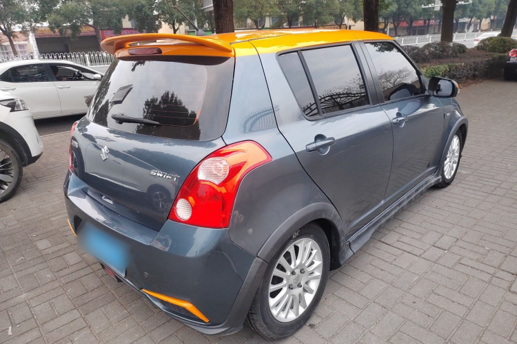 铃木 雨燕 2016款 1.5L 手动时尚型酷玩版车身外观6005