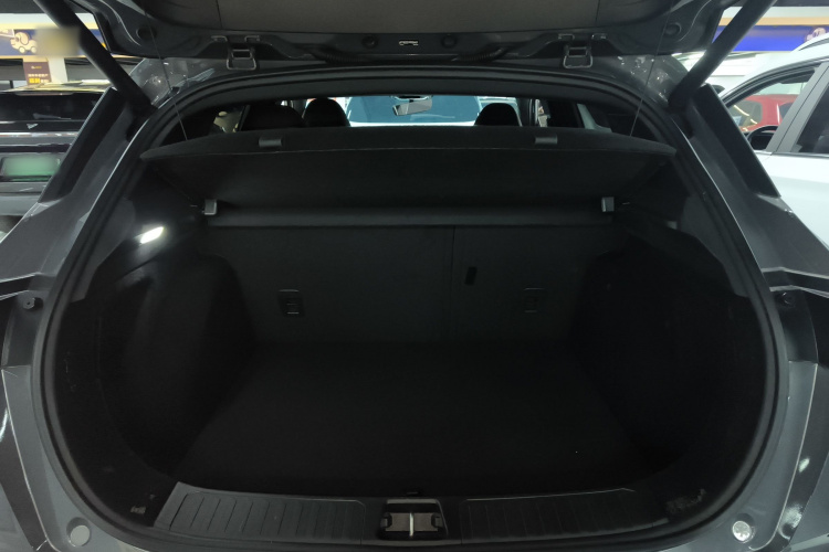 领克06 2023款 Remix 1.5T 劲Pro机舱底盘23