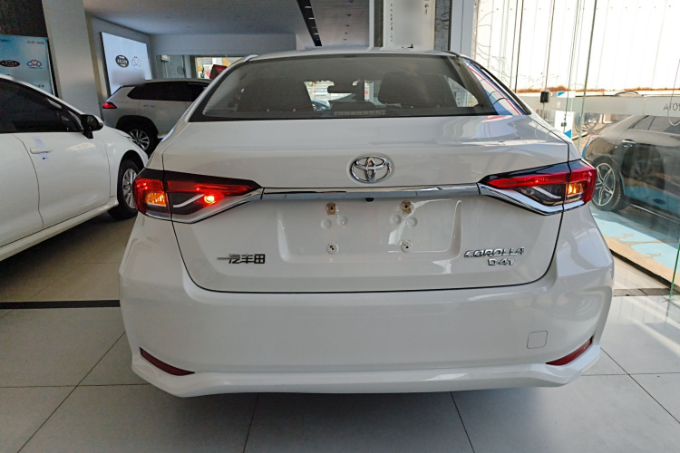 丰田 卡罗拉 2023款 1.2T 先锋版车身外观6004