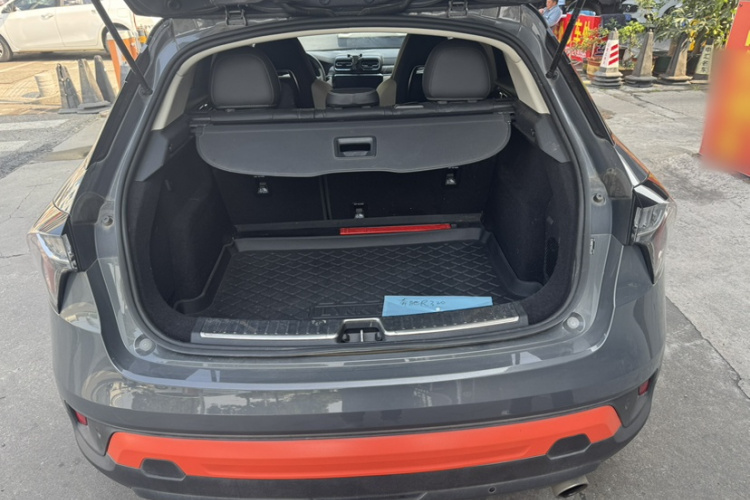 领克02 2018款 1.5T DCT两驱耀Pro版 国V局部细节23