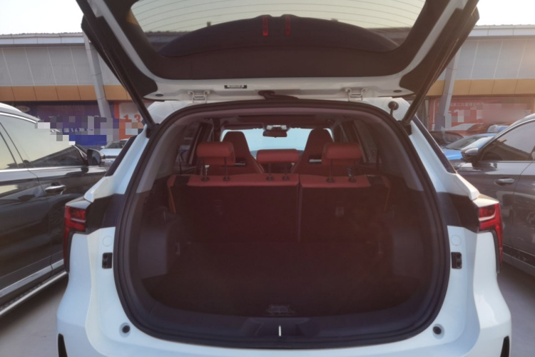 长安CS75 PLUS 2023款 第三代 1.5T 自动尊贵型机舱底盘23