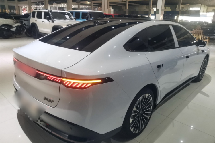 日产N7 2025款 625 Max车身外观6005