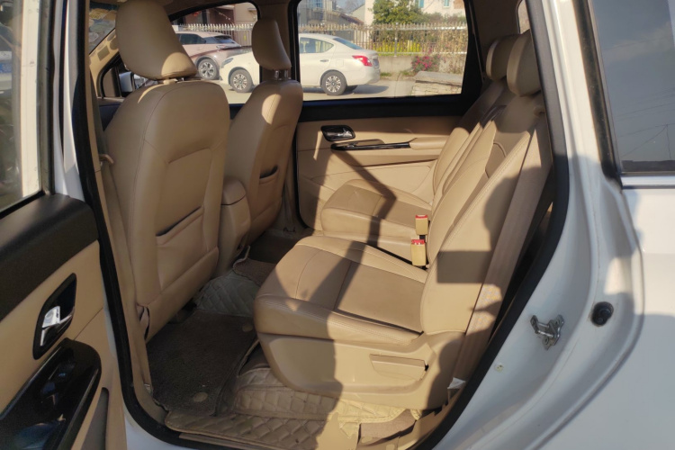 五菱汽车 五菱宏光 2015款 1.5L S1舒适国V中控内饰21