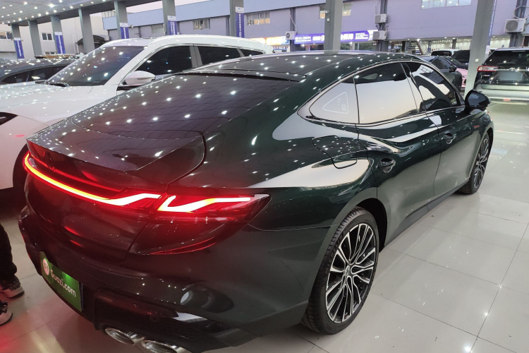 名爵 MG7 2023款 1.5T DCT至美优雅版车身外观7