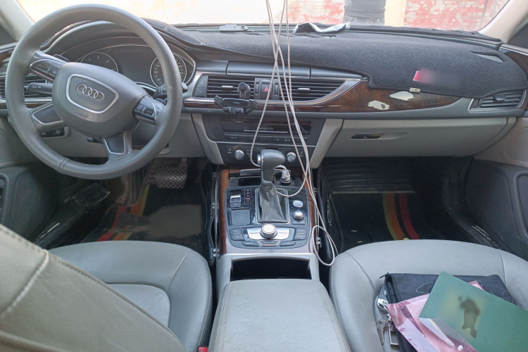 奥迪A6L 2012款 30 FSI 舒适型中控内饰7002