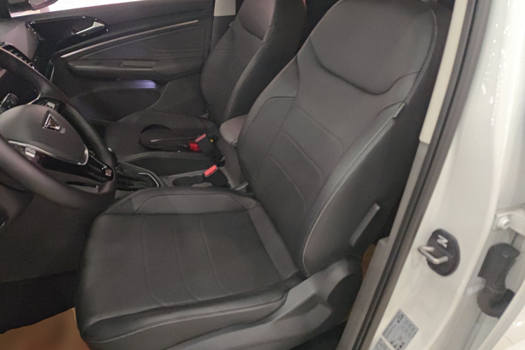 捷达VS7 2020款 1.4T 自动悦享型中控内饰19