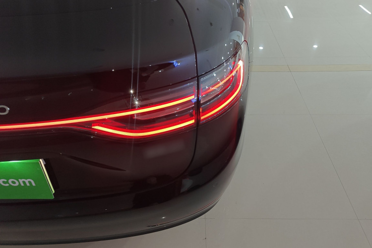 鸿蒙智行 享界S9 2025款 增程 Ultra车身外观6003