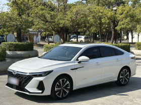 奇瑞 艾瑞泽8 2022款 1.6T DCT雅