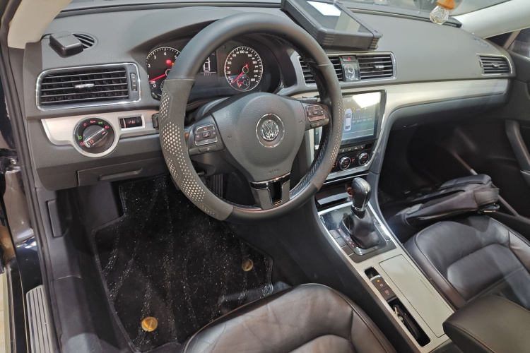 大众 帕萨特 2015款 1.4TSI DSG尊荣版中控内饰12