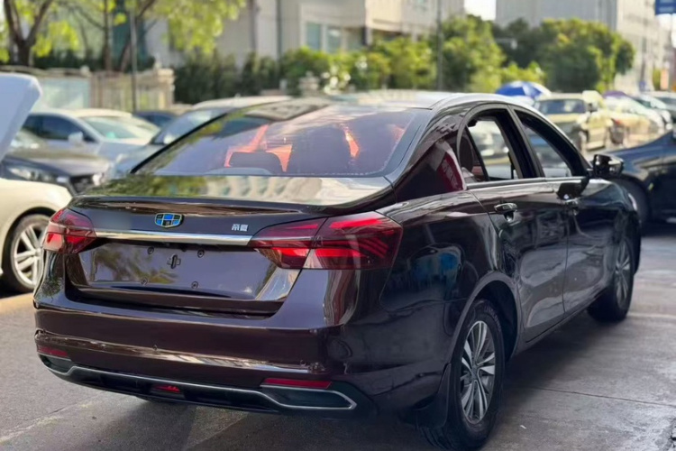 吉利汽车 帝豪 2018款 1.5L CVT豪华型车身外观6001