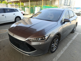 比亚迪 秦PLUS 2023款 冠军版 DM-i 120KM领先型