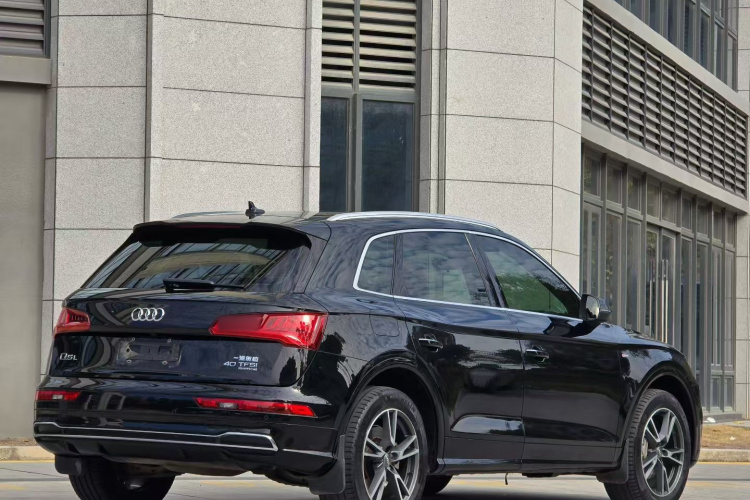奥迪Q5L 2018款 40 TFSI 荣享时尚型 国V车身外观6003