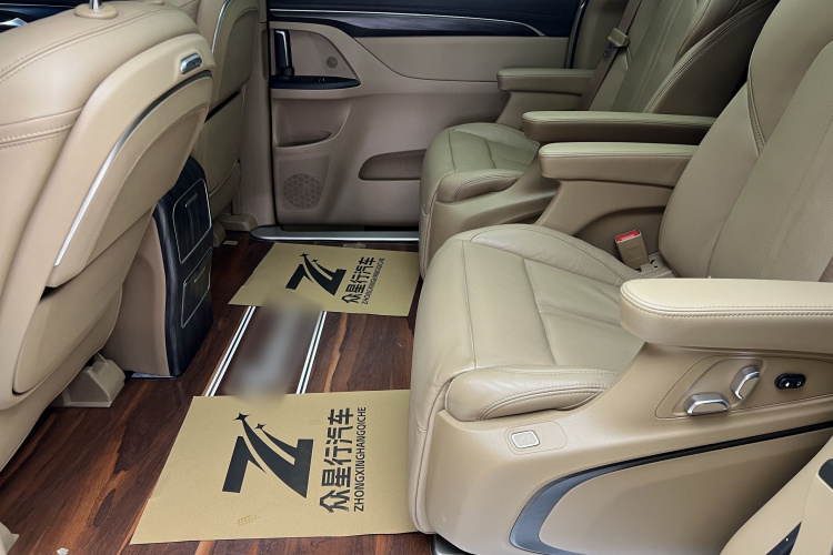 别克GL8 2020款 ES陆尊 653T 豪华型中控内饰7014