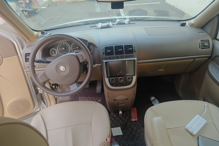 别克GL8 2014款 2.4L 经典版中控内饰7002