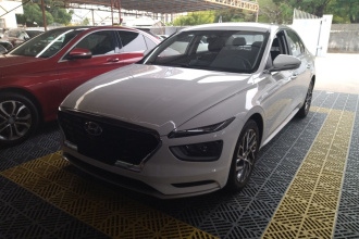 现代 名图 2021款 1.8L CVT GLX精英版