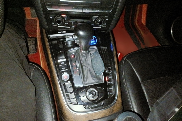 奥迪Q5 2011款 2.0TFSI 豪华型局部细节18