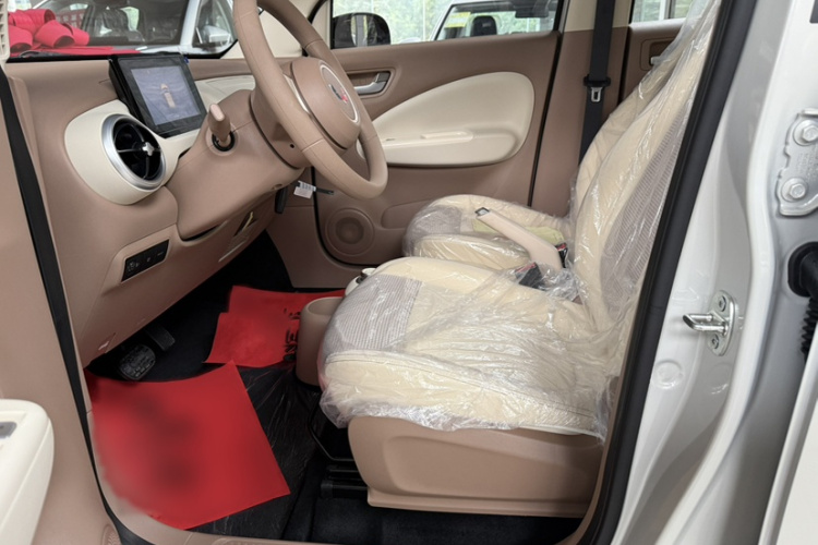 五菱汽车 宏光MINIEV 2025款 四门版 进阶款中控内饰7002