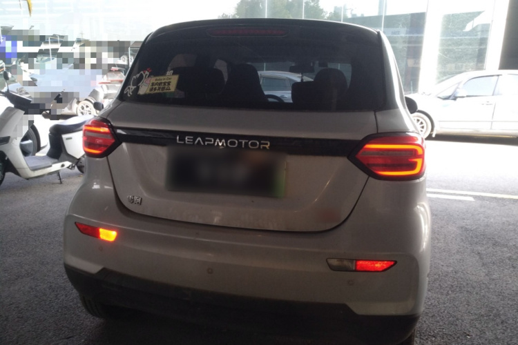 零跑汽车 零跑T03 2022款 星钻版车身外观6004