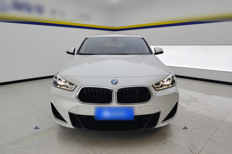 宝马X2 2022款 sDrive25i M运动套装车身外观2