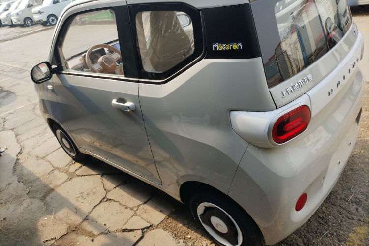 五菱汽车 宏光MINIEV 2024款 第三代 215km 青春版车身外观4