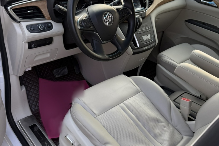 别克GL8 2018款 ES 28T 舒适型 国VI中控内饰7001