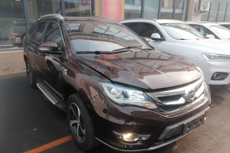 比亚迪S7 2016款 2.0T 自动尊贵型Plus车身外观3