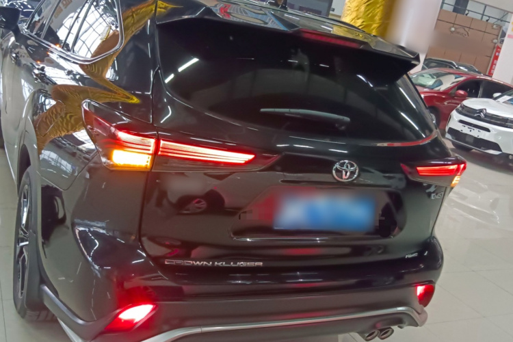 丰田 皇冠陆放 2022款 2.0T 四驱劲耀版车身外观6