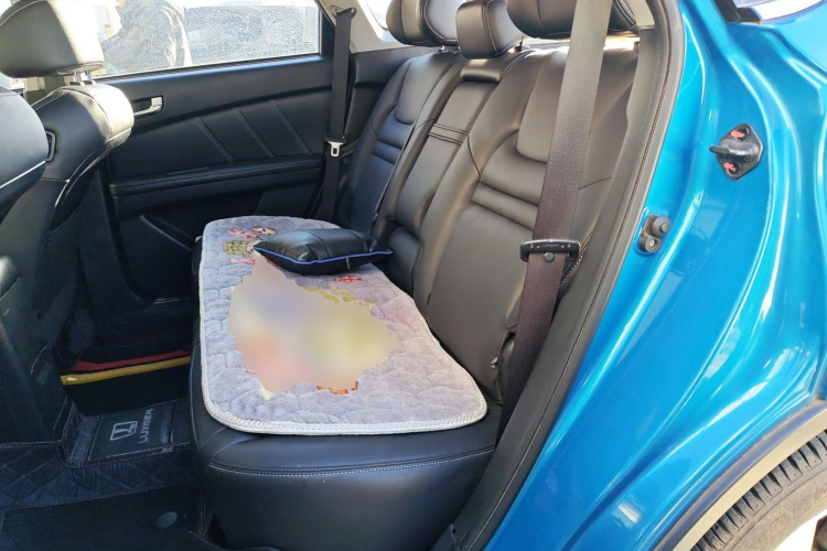 纳智捷 优6 SUV 2015款 1.8T 时尚型中控内饰21