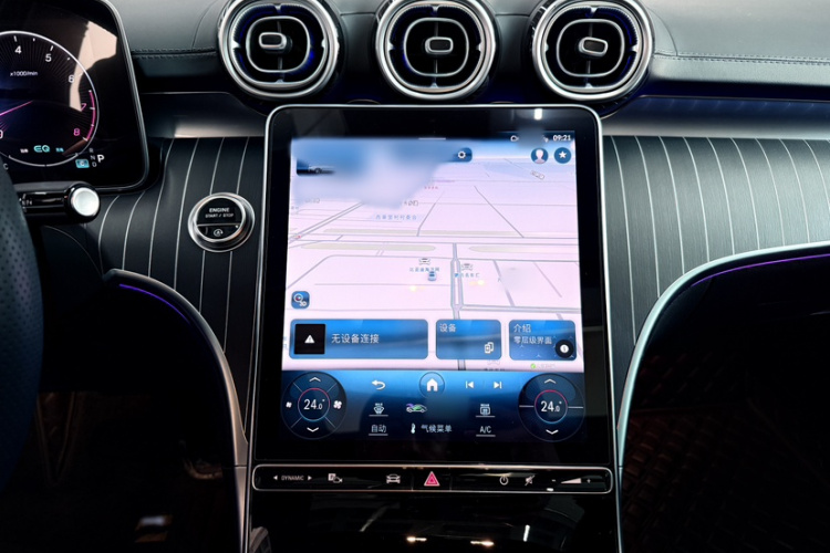 奔驰C级 2022款 改款 C 260 L 运动版中控内饰7008