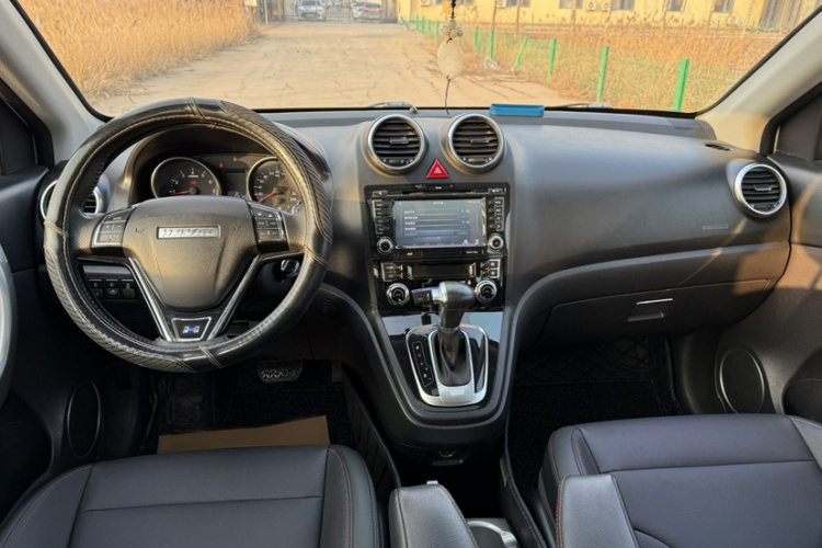 哈弗H6 2016款 升级版 1.5T 自动两驱精英型中控内饰7003