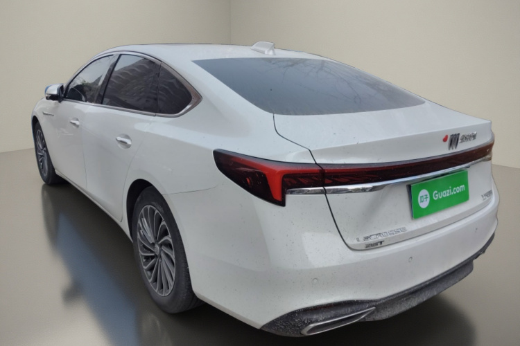 别克 君越 2023款 28T 越享版车身外观5