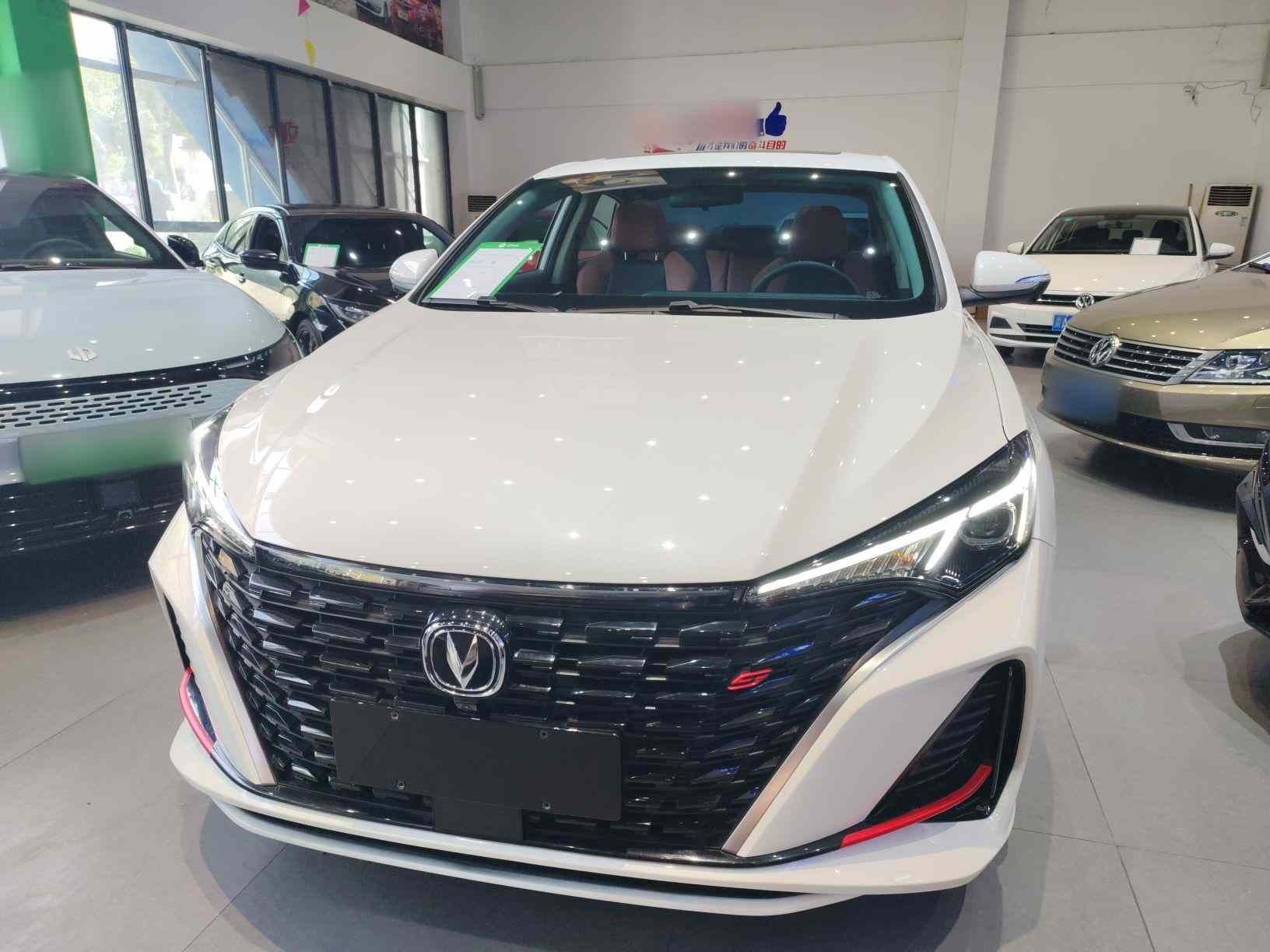 长安 逸动 2024款 PLUS 蓝鲸NE 1.4T GDI DCT高能版(1)