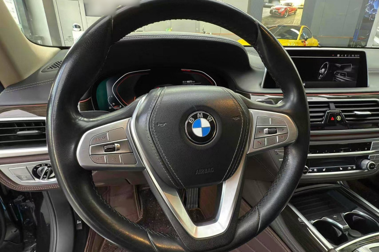 宝马7系 2021款 730Li 豪华套装中控内饰7009