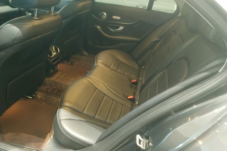 奔驰C级 2020款 改款 C 260 L 运动版中控内饰7004