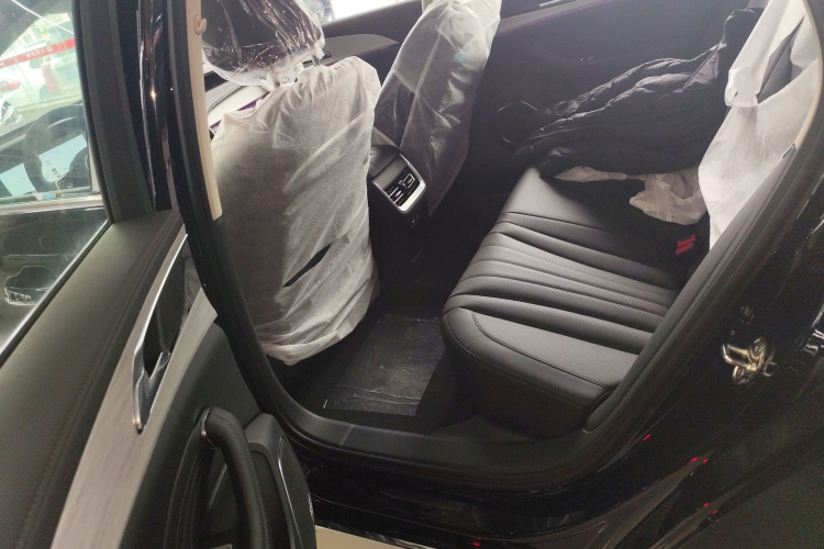 红旗H5 PHEV 2025款 170 超混版中控内饰21